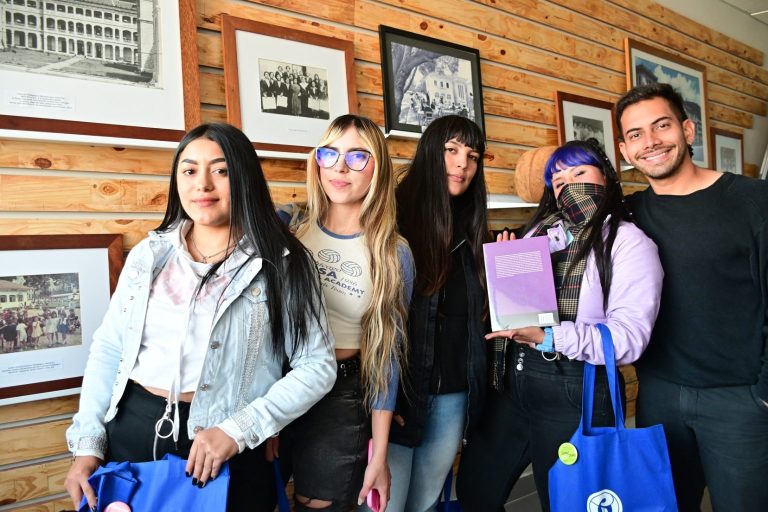 Jovenes participantes a la segunda convocatoria de Viva la escuela para el 2023-2