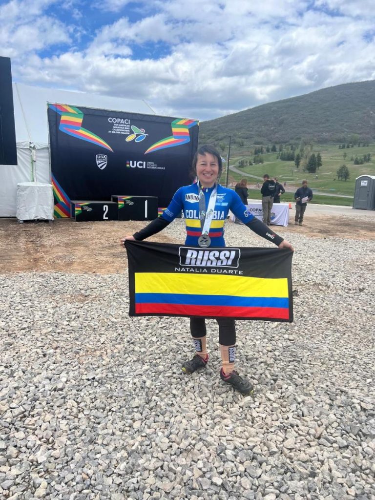 Natalia Andrea Duarte Pinilla, docente de la Licenciatura en Química de la Universidad Pedagógica Nacional, tuvo una participación destacada el pasado ocho de mayo en el Campeonato Panamericano de Mountain Bike en Midway, Utah, USA.