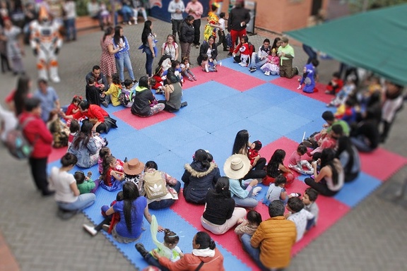 niños de la UPN en su celebración del 31 de octubre