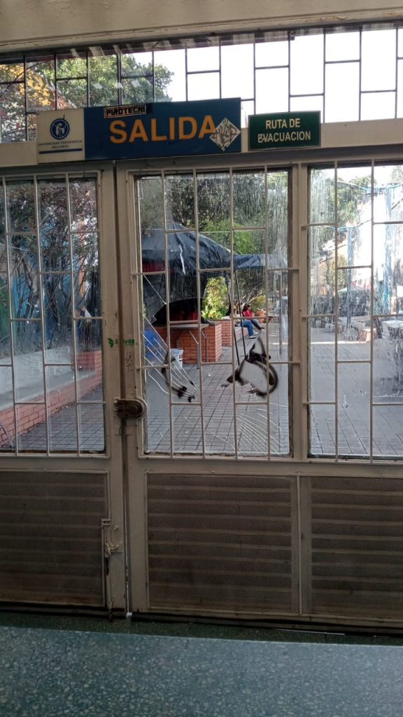 foto intento de saqueo restaurante