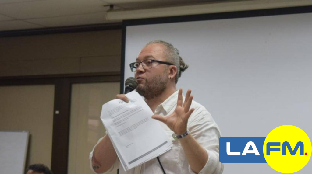Fotografía del rector de la Universidad Pedagógica Nacional Helberth Choachí