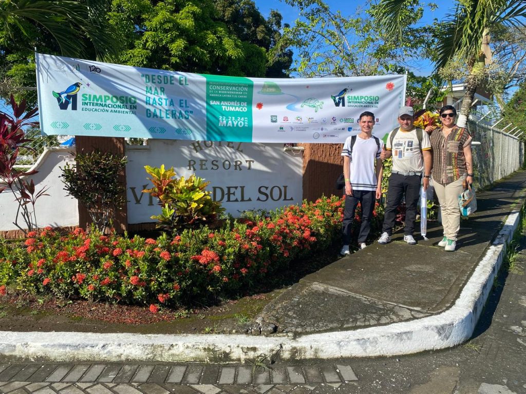 Fotografía en el Simposio Internacional de Educación Ambiental en San Andrés de Tumaco
