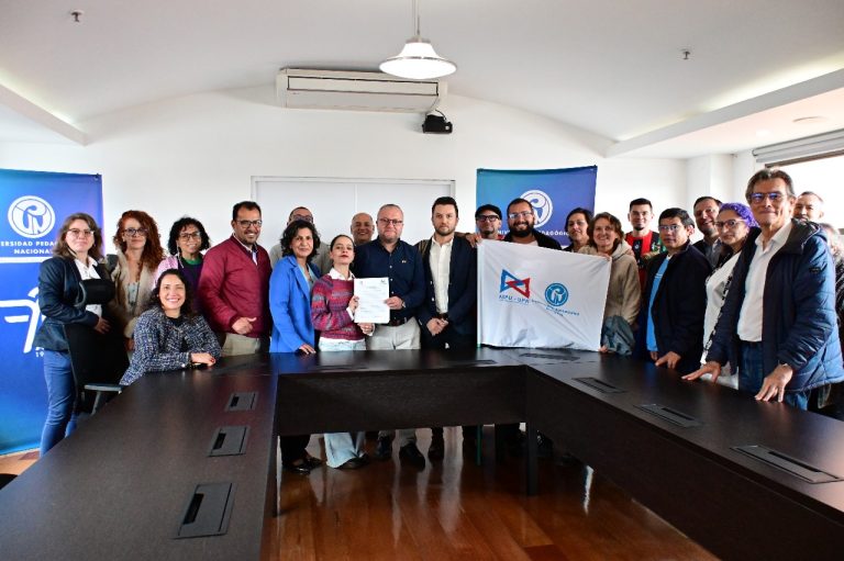 foto firma acuerdos aspu