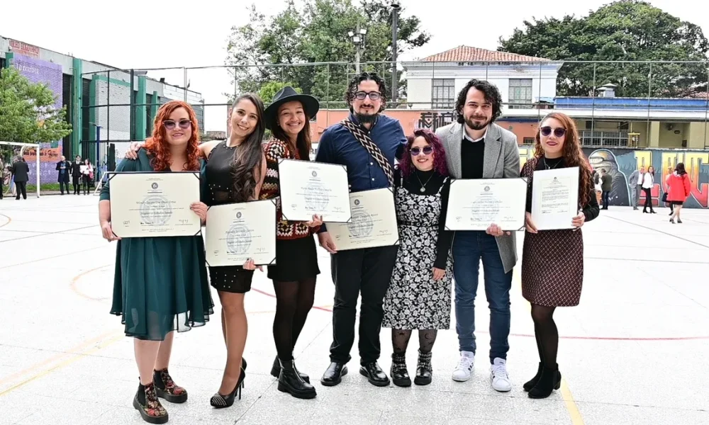 Convocatoria para la adjudicación de una (1) beca de posgrado para egresados y egresadas de pregrado 2025-2
